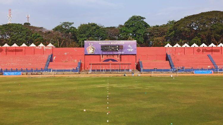 Stadion Brawijaya disewakan kepada publik.
