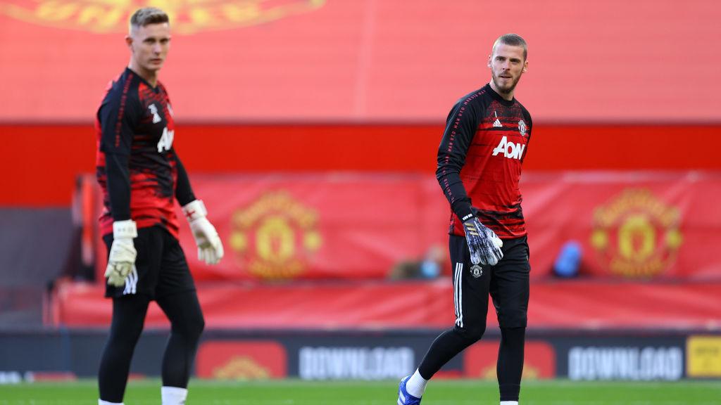 Dua kiper Manchester United, Dean Henderson dan David de Gea.
