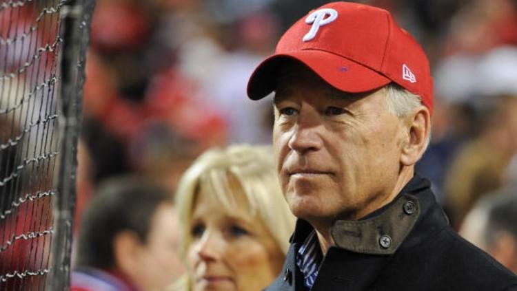 Presiden Amerika Serikat Joe Biden dituding bertanggung-jawab atas sepinya penonton duel tinju Deontay Wilder vs Tyson Fury.
