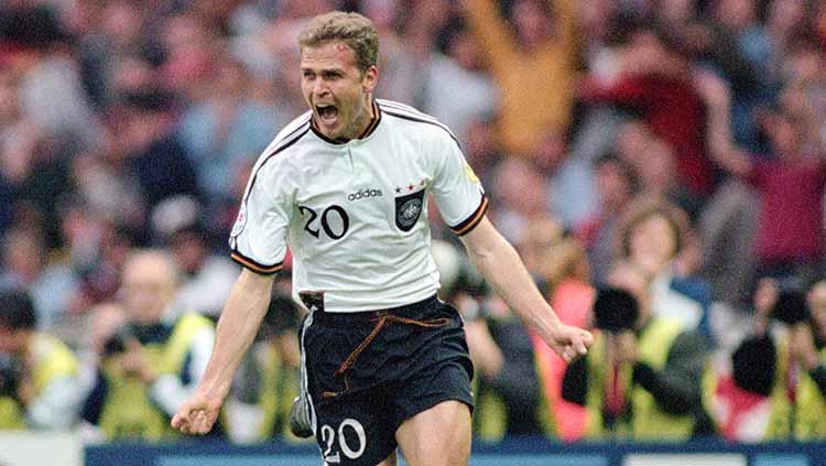 Oliver Bierhoff, raja di udara dan super sub yang pernah goncangkan final Euro 1996.
