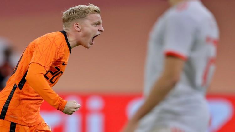 Pemain Manchester United, Donny van de Beek, mencetak gol di pertandingan persahabatan antara Timnas Belanda vs Spanyol yang berlangsung pada Kamis (12/11/20). - INDOSPORT