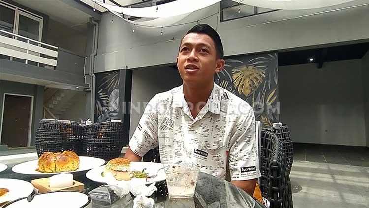 Gelandang Persib Bandung, Febri Hariyadi saat ditemui di Sulanjana Town, Jalan Sulanjana, Kota Bandung, Minggu (15/11/20)