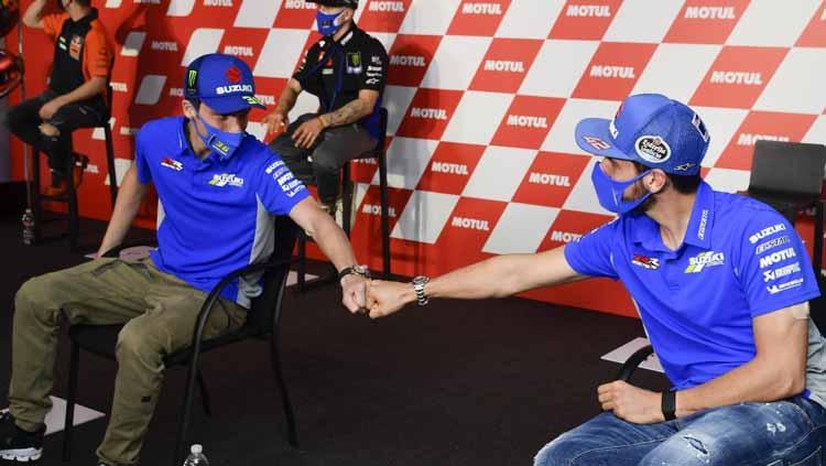 Pembalap Team Suzuki Ecstar, Joan Mir (kiri) dan Alex Rins. Copyright: MOTOGP.COM