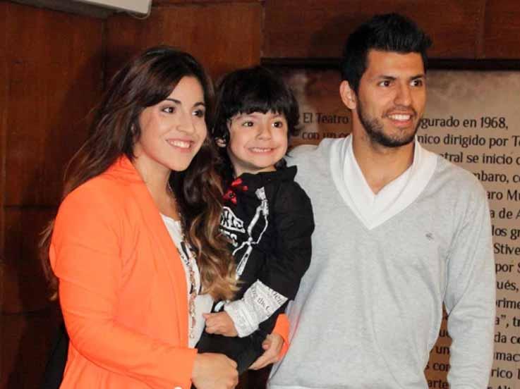 Giannina Maradona dengan Sergio Aguero 2. Copyright: Xposure