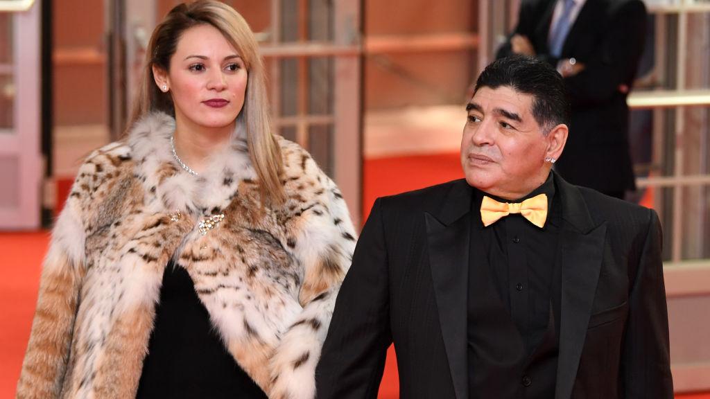 Rocio Geraldine Oliva bersama dengan Diego Maradona - INDOSPORT