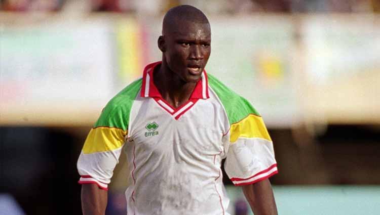 Legenda Liga Inggris sekaligus sosok yang menghancurkan mimpi Prancis di Piala Dunia 2002, Papa Bouba Diop, dikabarkan telah meninggal dunia.