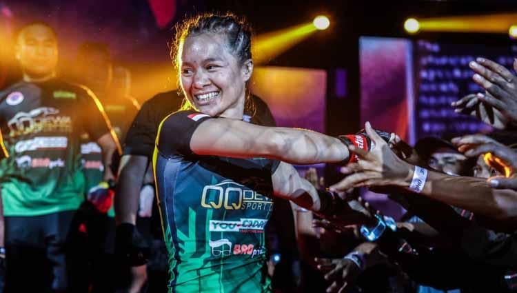Priscilla Hertati Lumban Gaol selaku petarunga MMA wanita andalan Indonesia - INDOSPORT