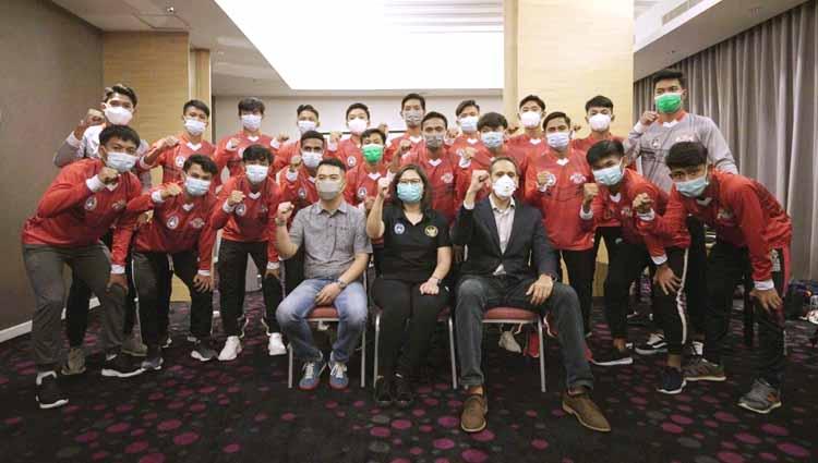 Tepat hari ini, Kamis (3/12/20) malam WIB, sebanyak 21 pemain Garuda Select 3 akan berangkat ke Inggris.