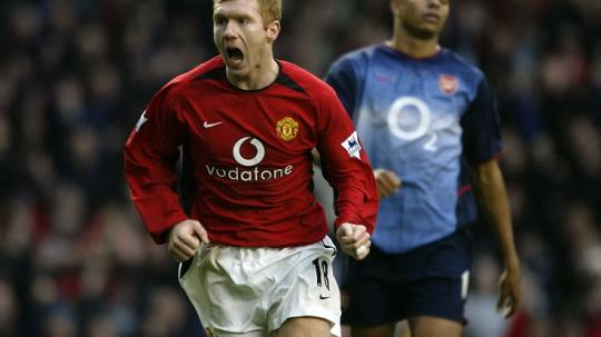 Selebrasi emosional gelandang Manchester United, Paul Scholes, usai membobol gawang Arsenal dalam pertandingan Liga Inggris, 7 Desember 2002.