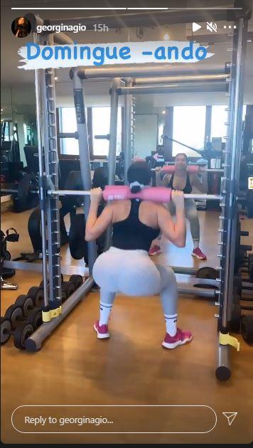 Georgina Rodriguez olahraga di gym untuk bentuk bokong Copyright: instagram.com/georginagio
