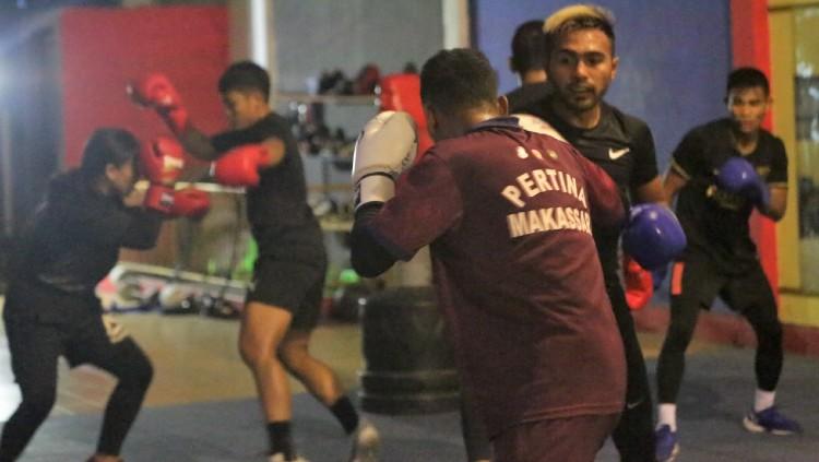 Persiapan atlet tinju Sulsel menyambut PON XX Papua 2021.
