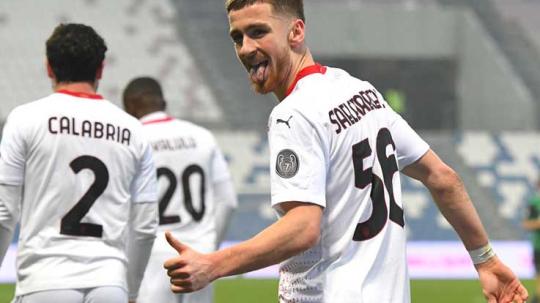 AC Milan bidik 2 pemain sekaligus dari Club Brugge, yakni Noa Lang dan Charles de Ketelaere. Berikut 5 pemain yang akan tersingkir oleh kebijakan tersebut.