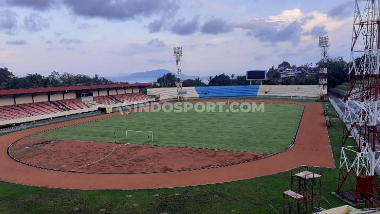 Dua klub asal Papua, Persipura Jayapura dan Persewar Waropen, akan bermarkas di venue yang sama, Stadion Mandala, untuk Liga 2. - INDOSPORT