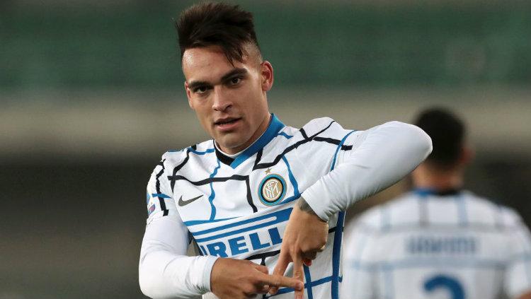 Selebrasi gol Lautaro Martinez di laga Hellas Verona vs Inter Milan. Copyright: Emilio Andreoli/Getty Images