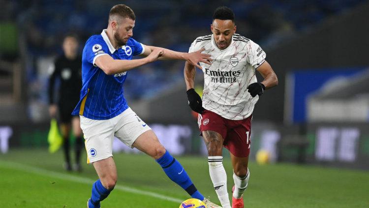 Aksi Pierre-Emerick Aubameyang di laga Liga Inggris Brighton vs Arsenal.