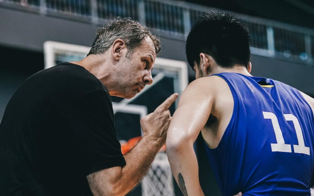 Pelatih Satria Muda Jakarta, Milos Pejic. - INDOSPORT