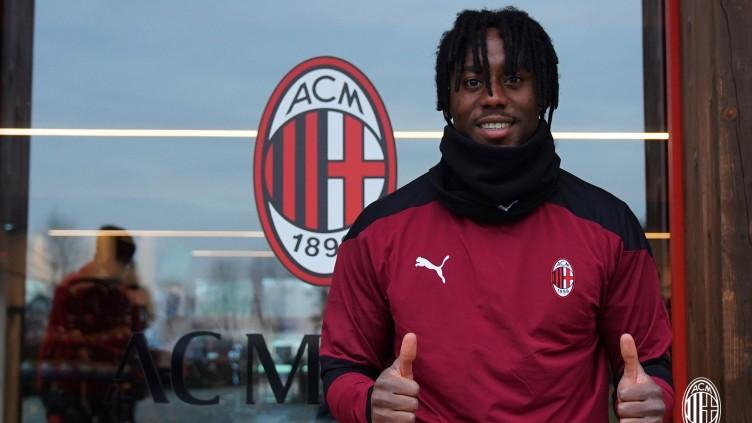 AC Milan meresmikan kedatangan Soualiho Meite Copyright: Twitter @acmilan