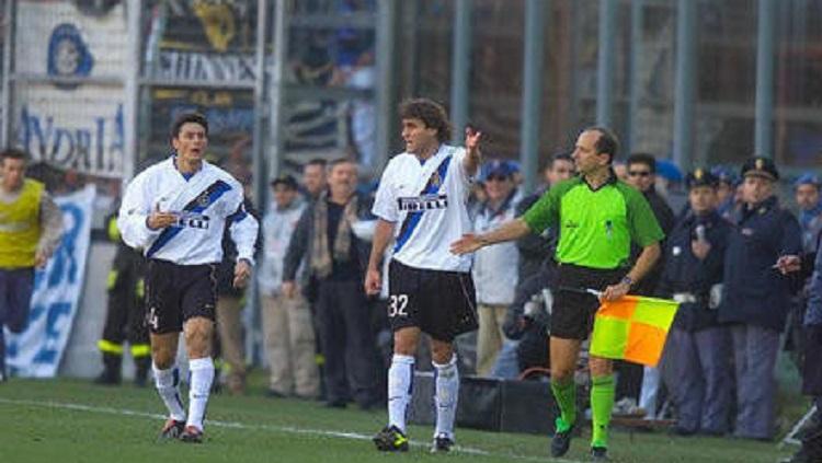 Striker legendaris Inter Milan, Christian Vieri, beraksi dalam pertandingan Serie A Italia kontra Perugia, 19 Januari 2003.