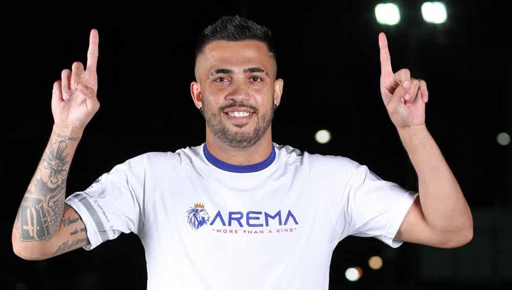 Produk baju yang hasil penjualannya akan digunakan untuk donasi.