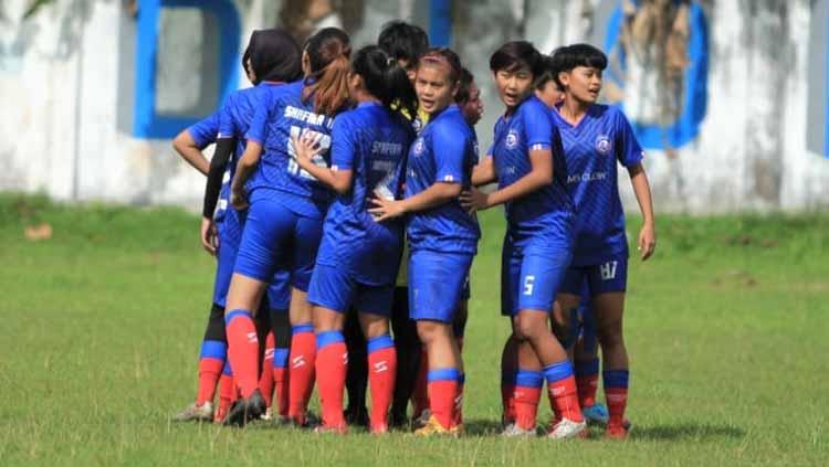 Skuat Arema FC Putri memetik pelajaran berharga usai menelan kekalahan dari klub asal Montenegro, FC Breznica di turnamen di Antalya Cup, Turki, Selasa (22/02/22).
