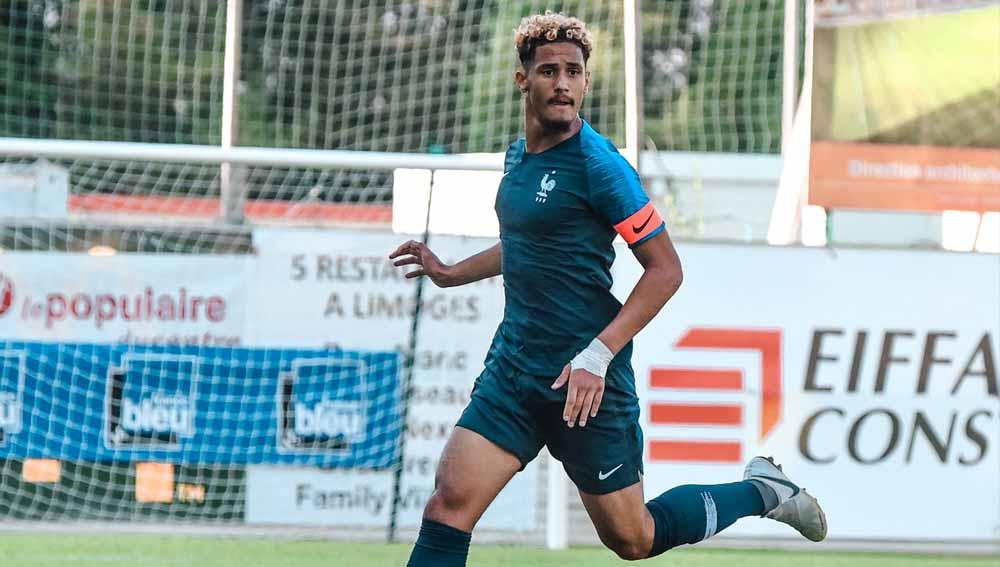 Pemuncak klasemen Liga Inggris (Premier League) 2022-2023, Arsenal, berusaha memagari William Saliba dari ketertarikan Paris Saint-Germain (PSG).