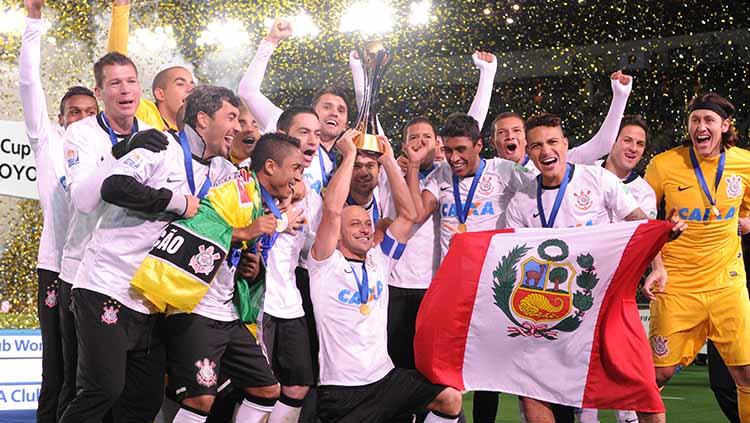 Corinthians juara piala dunia antarklub 2012 dengan mengalahkan Chelsea, 1-0.