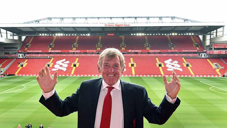 Kenny Dalglish dilaporkan hilang saat hendak menonton final Liga Champions antara Liverpool vs Real Madrid di Prancis namun akhirnya hanya berupa candaan saja.