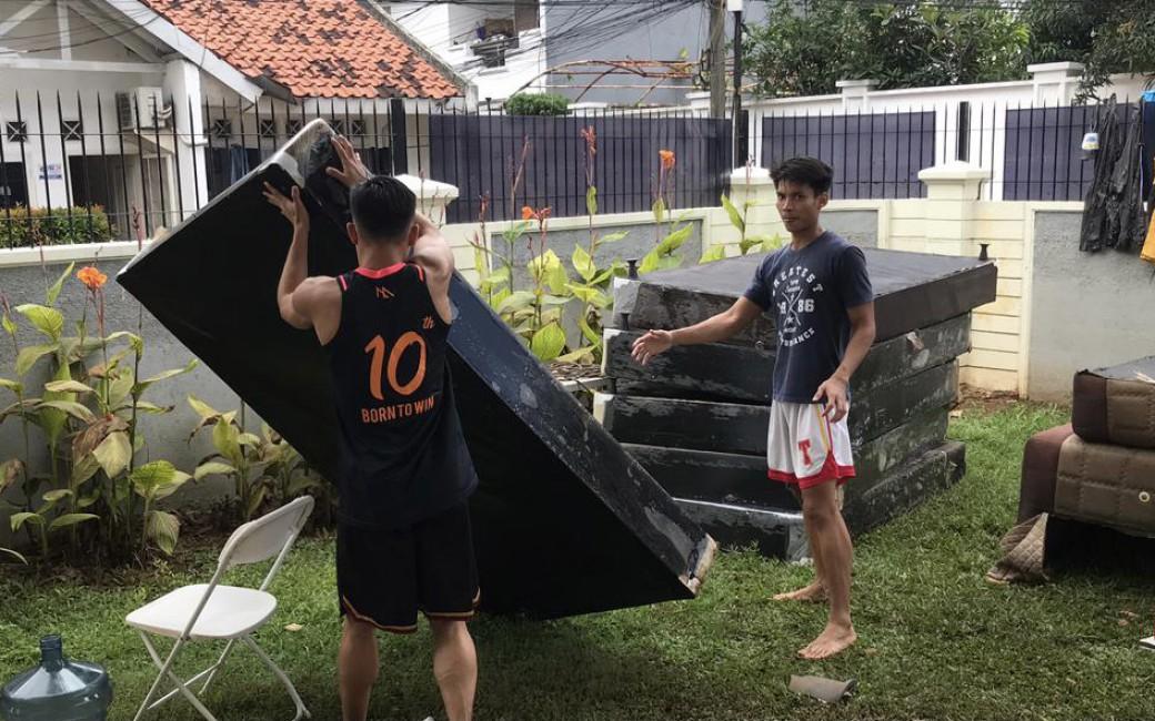 Hang Tuah kena banjir jakarta. - INDOSPORT