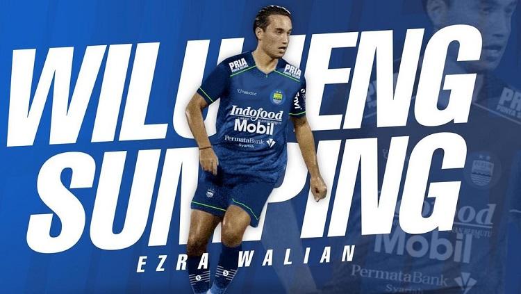Ezra Walian diperkenalkan sebagai pemain anyar Persib Bandung. Copyright: Instagram Persib