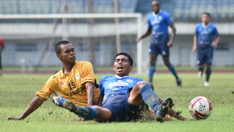 Persib latih tanding dengan tim Porda Kota Bandung di Stadion GBLA, Kota Bandung