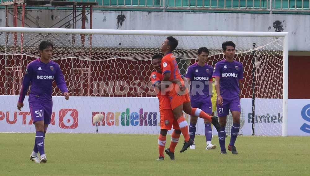 Selebrasi pemain Persiraja Aceh setelah gol ke gawang Persita Tangerang pada laga pembuka grup D Piala Menpora 2021 di Stadion Maguwoharjo, Sleman, Rabu (24/3/21) sore.