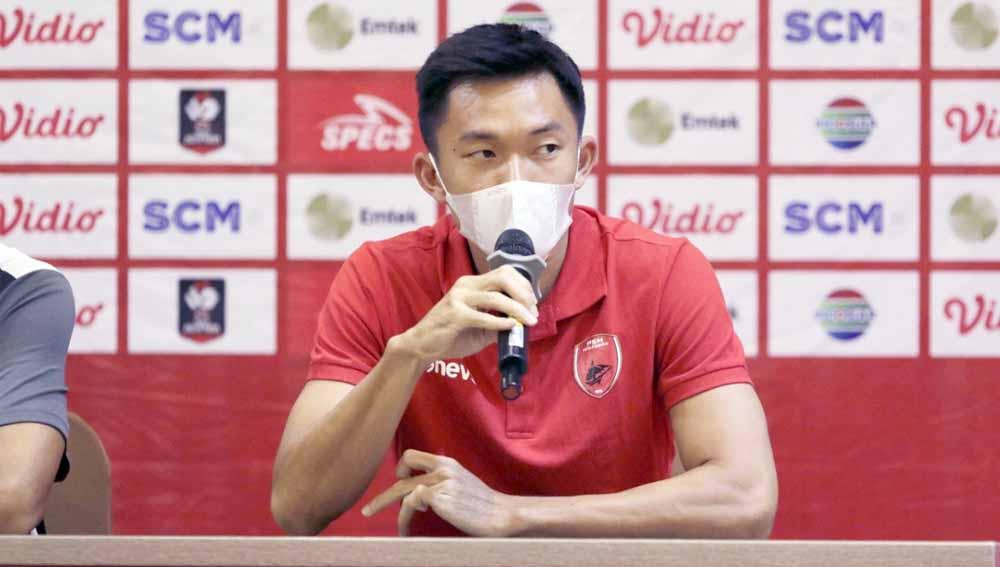 Gelandang PSM Makassar, Sutanto Tan.