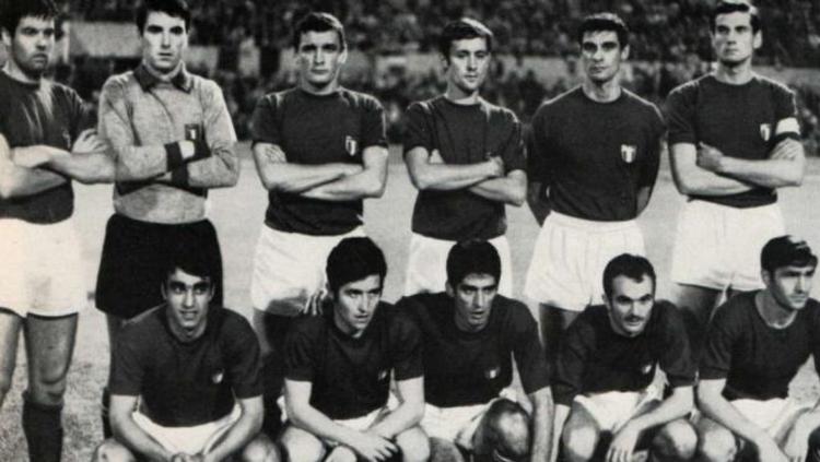 Melihat kiprah Timnas Italia di ajang Euro alias Piala Eropa.