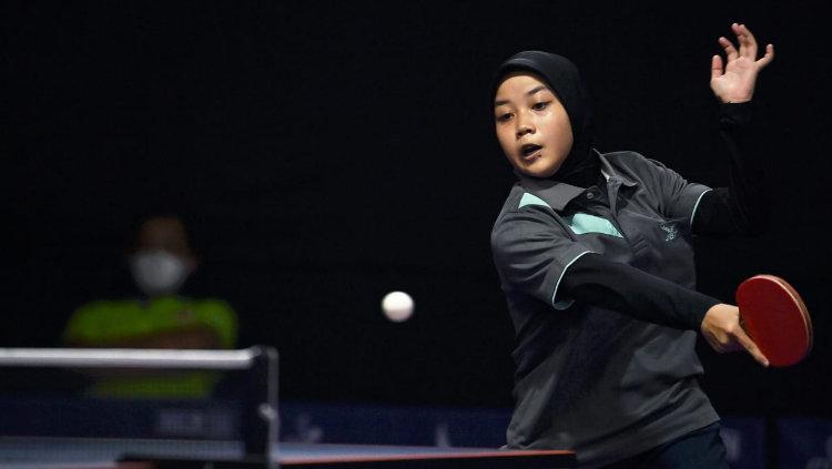 Rofiana Nurul Sabilla, berhasil meraih satu emas di kejuaran DJ Table Tennis Invitation U-20 khusus putri.