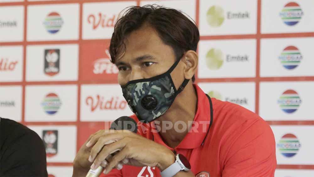 Kapten PSM Makassar, Zulkifli Syukur, saat pre match press conference melawan PSIS Semarang, Kamis (08/04/21).