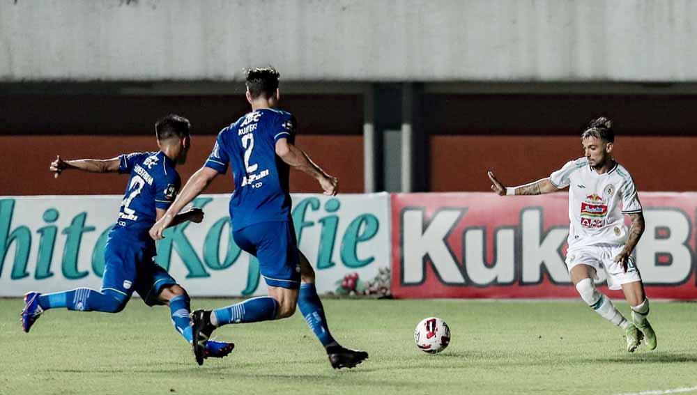 Laga Persib Bandung vs PSS Sleman pada leg 1 semifinal Piala Menpora 2021.