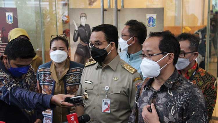 Ahmad Riza Patria buka suara soal rencana Majelis Ulama Indonesia (MUI) Provinsi DKI Jakarta membentuk tim siber untuk membantu para ulama dan Anies Baswedan.