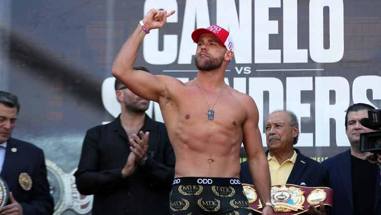 Petinju asal Inggris, Billy Joe Saunders, terancam pensiun dini usai mengalami cedera mata parah saat melawan Saul ‘Canelo’ Alvarez, Minggu (09/05/21).