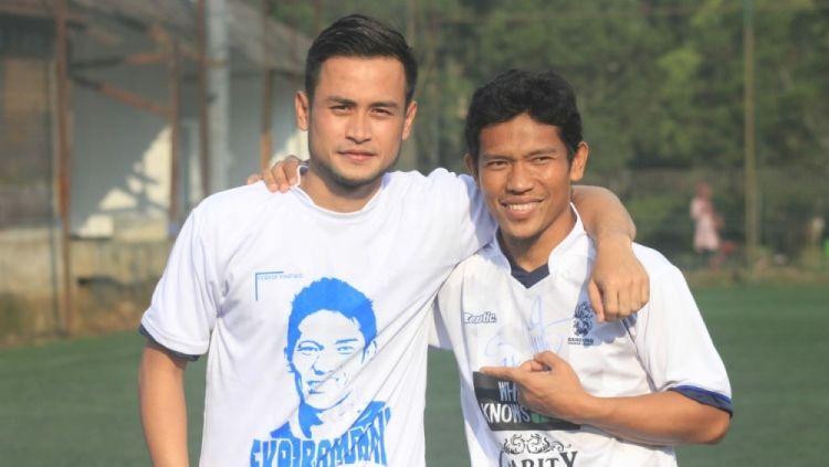 Gelandang PSKC Cimahi, Muhammad Agung Pribadi (kiri), saat bersama Eka Ramdani.