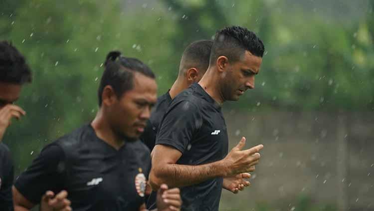 Palang pintu Otavio Dutra juga terlihat di latihan perdana Persija Jakarta jelang Liga 1 2021 di POR Sawangan, Kamis (20/05/21).