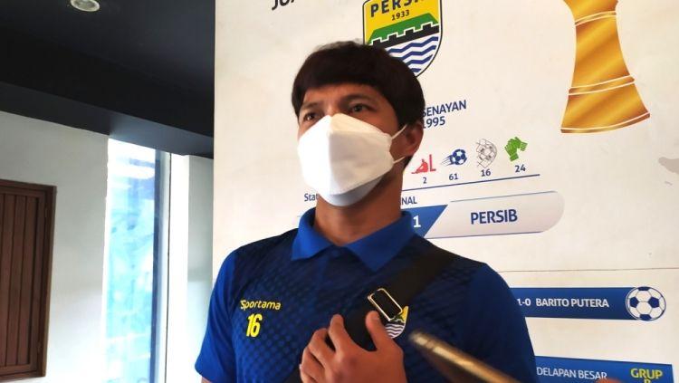 Pemain belakang Persib, Achmad Jufriyanto.
