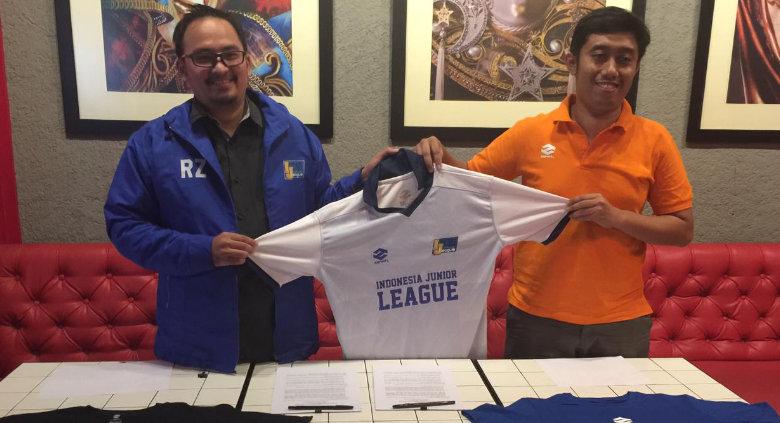 Kompetisi Indonesia Junior League (IJL) musim 2021/2022 depan dijamin akan lebih berwarna setelah apparel lokal, Zenith resmi menjadi sponsor. - INDOSPORT