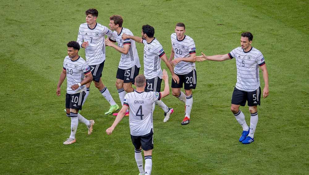 Para pemain Jerman merayakan gol pada pertandingan Grup F, UEFA Euro 2020 antara Portugal dan Jerman, Minggu (20/06/21) dini hari WIB.