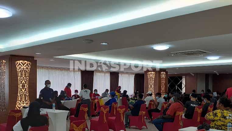 Suasana Vaksinasi atlet Papua.