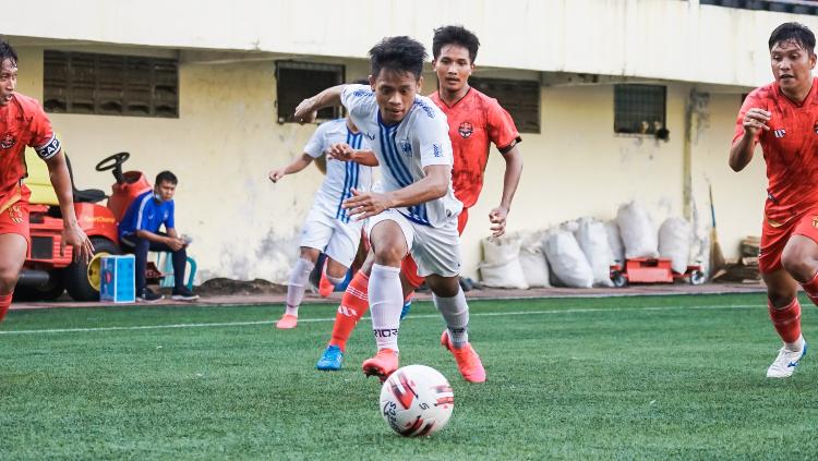 Laga antara PSIS melawan Persekat