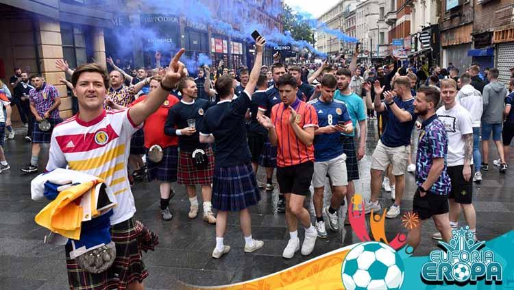 Fans Skotlandia di Wembley. Copyright: Matthew Chattle/Barcroft Media via Getty Images
