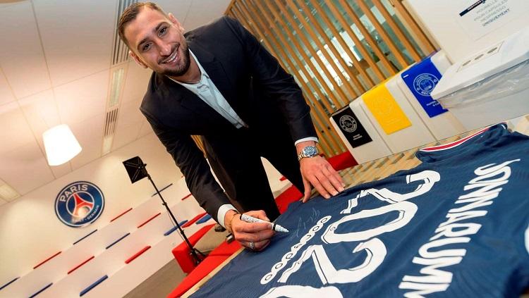 Gianluigi Donnarumma resmi diperkenalkan sebagai pemain Paris Saint-Germain, Kamis (15/07/21) dini hari WIB.