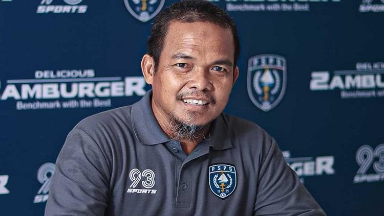 Asisten pelatih PSPS Riau, Miskardi.