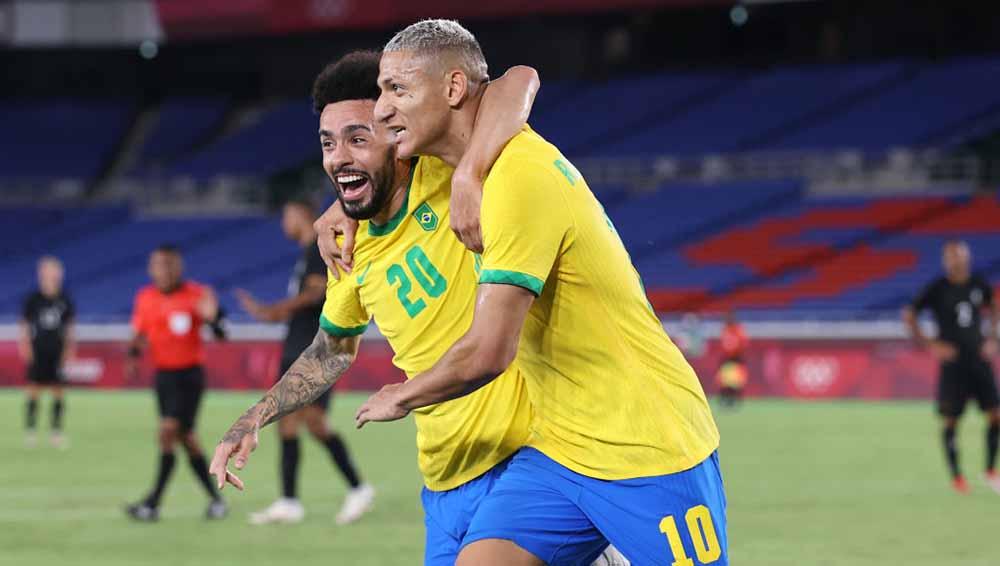 Salah satu pemain Liga Rusia asal Brasil, Claudinho (kiri) dianggap punya peran yang mirip Philippe Coutinho. Foto: Ian MacNicol/Getty Images. - INDOSPORT