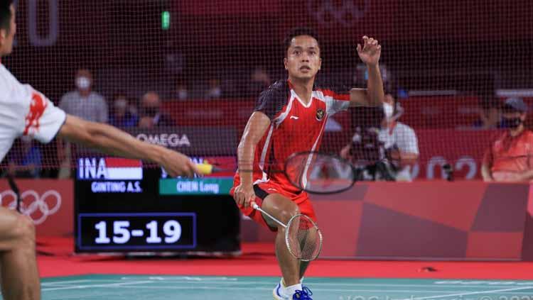 Hasil All England 2022 pada Kamis (17/03/22), tunggal putra Indonesia, Anthony Sinisuka Ginting, berhasil lolos ke 16 besar usai menang 2 set langsung.